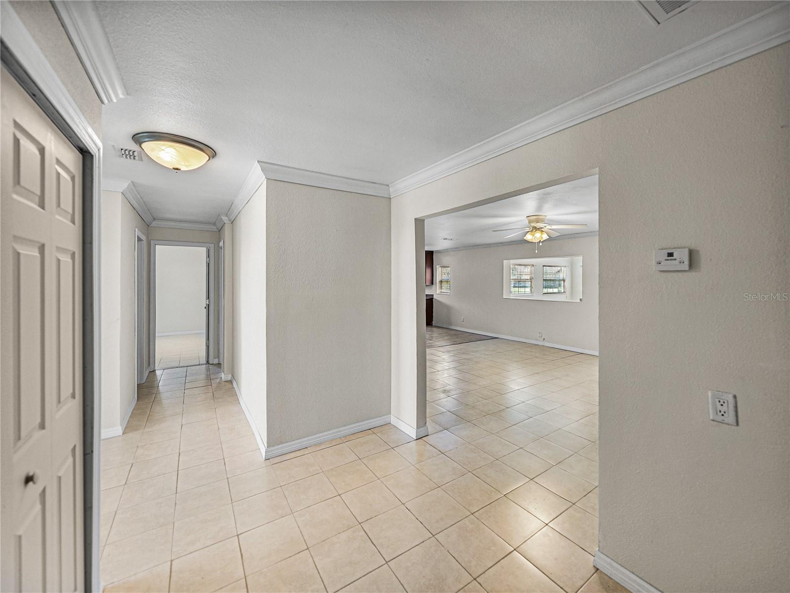 Single Family Residence in DADE CITY FL 34477 POINSETTIA PLACE 22.jpg