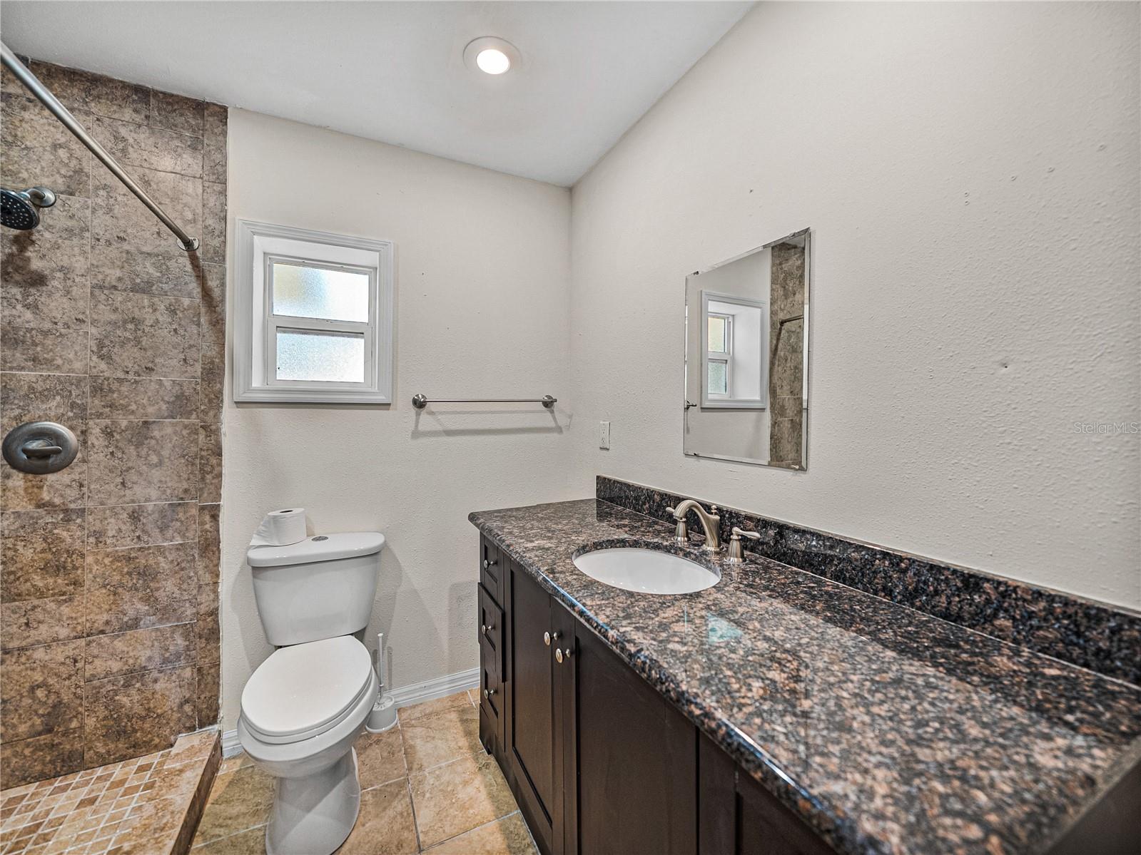 Single Family Residence in DADE CITY FL 34477 POINSETTIA PLACE 27.jpg