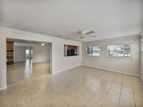 Single Family Residence in DADE CITY FL 34477 POINSETTIA PLACE 12.jpg