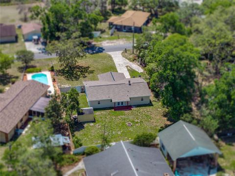 Single Family Residence in DADE CITY FL 34477 POINSETTIA PLACE 69.jpg
