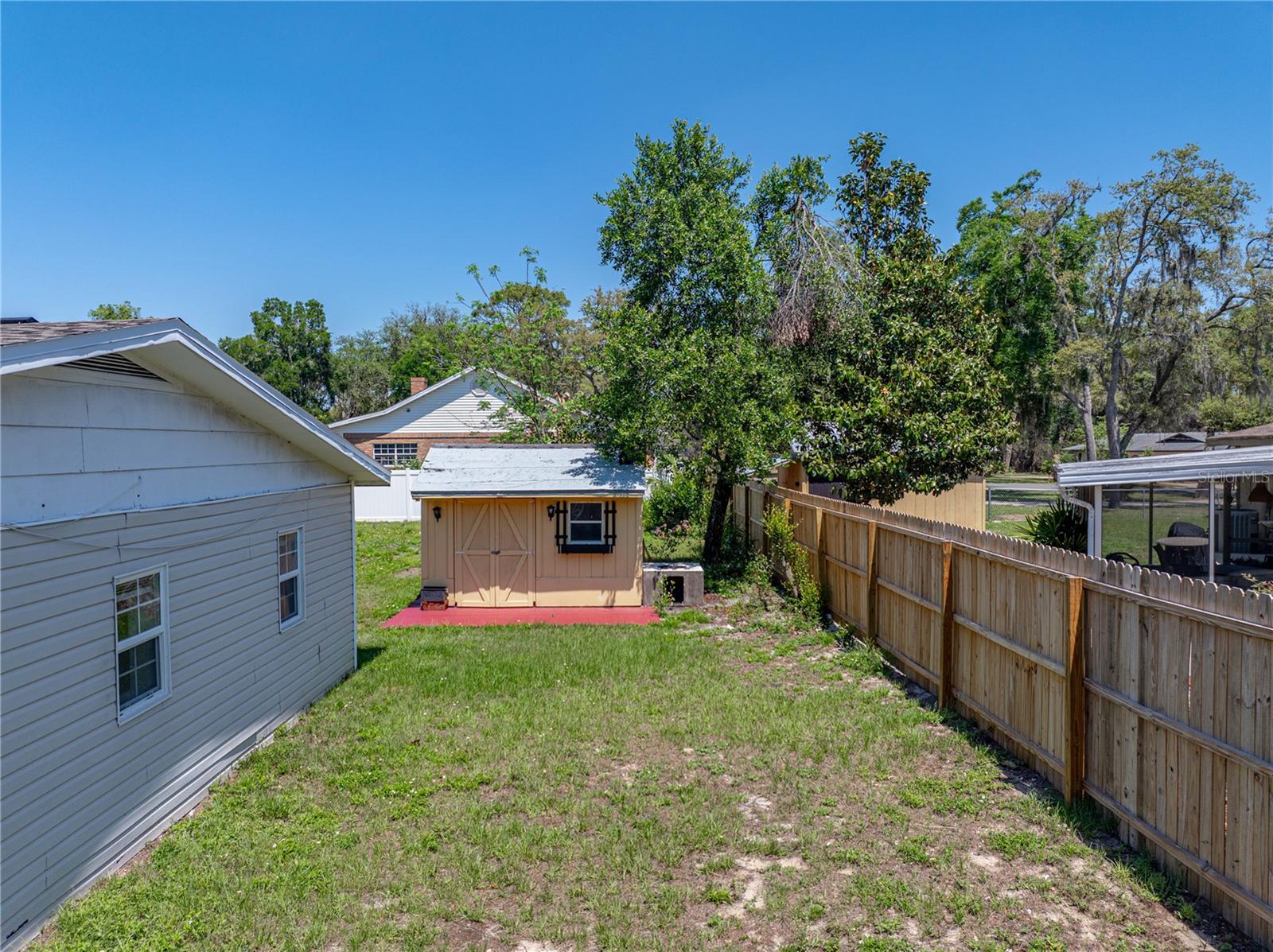 Single Family Residence in DADE CITY FL 34477 POINSETTIA PLACE 47.jpg