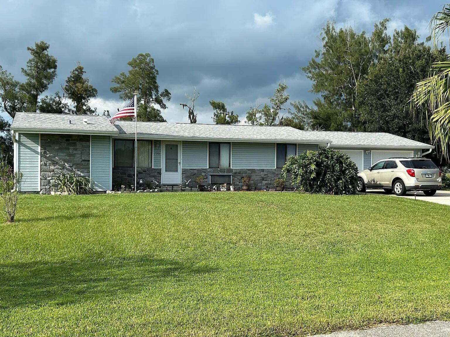 7901 Castile Rd, Sebring, FL 33876