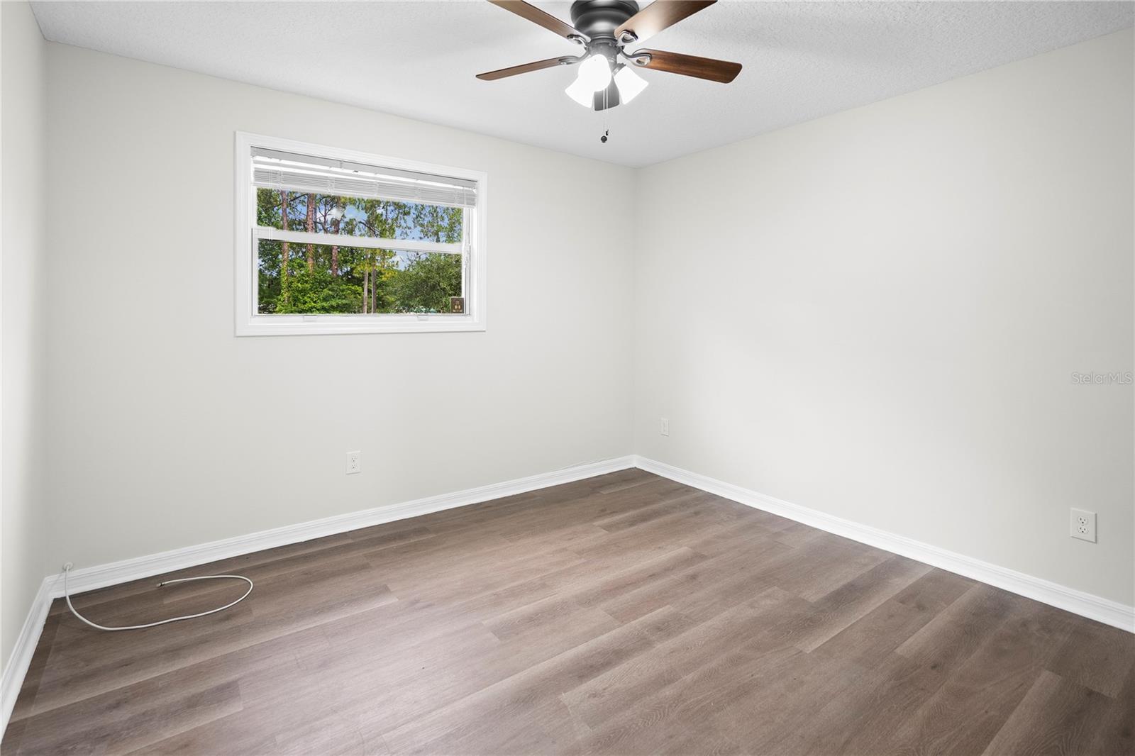 Single Family Residence in JACKSONVILLE FL 635 HARRISON STREET 14.jpg