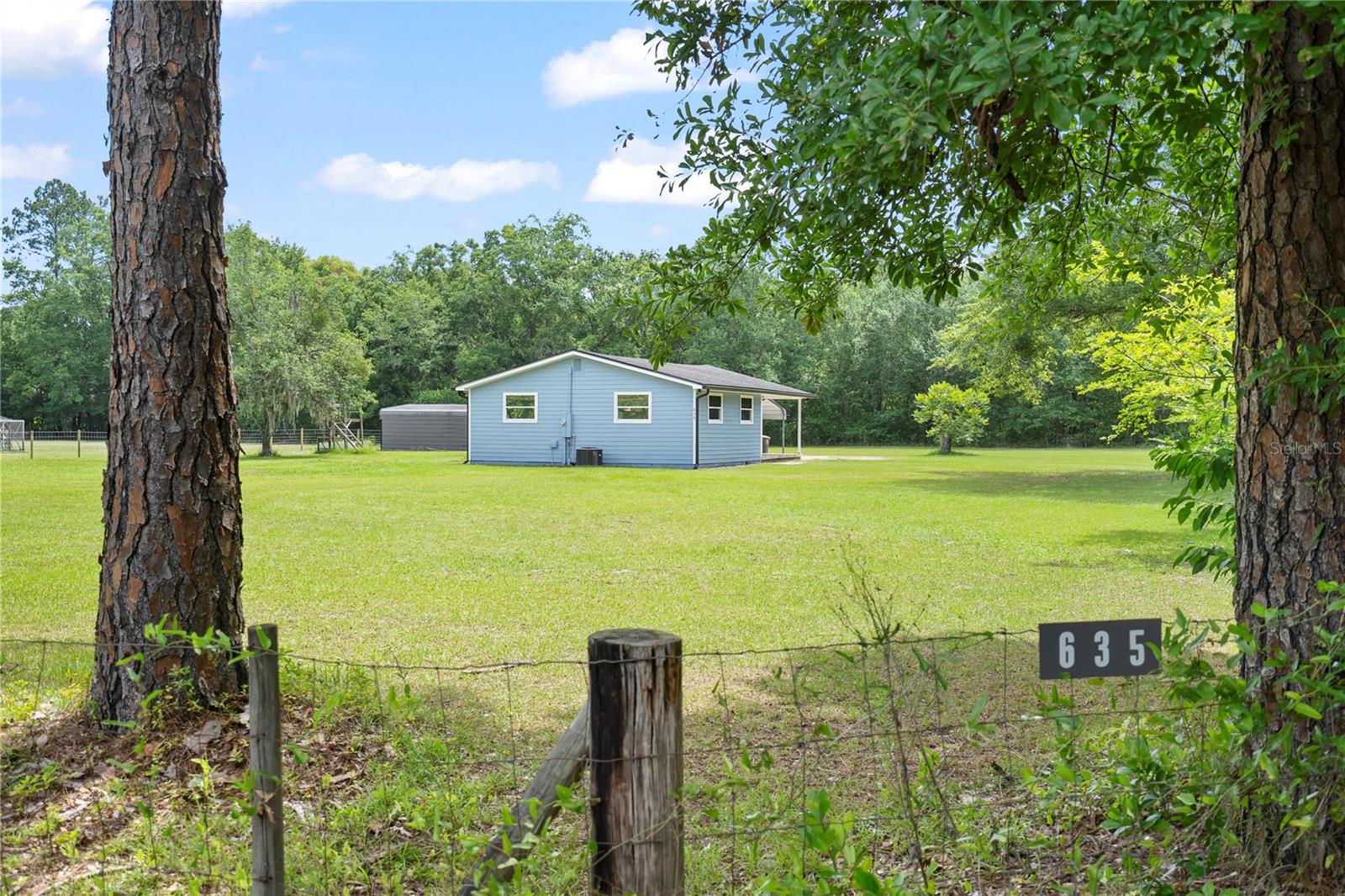 Single Family Residence in JACKSONVILLE FL 635 HARRISON STREET 31.jpg