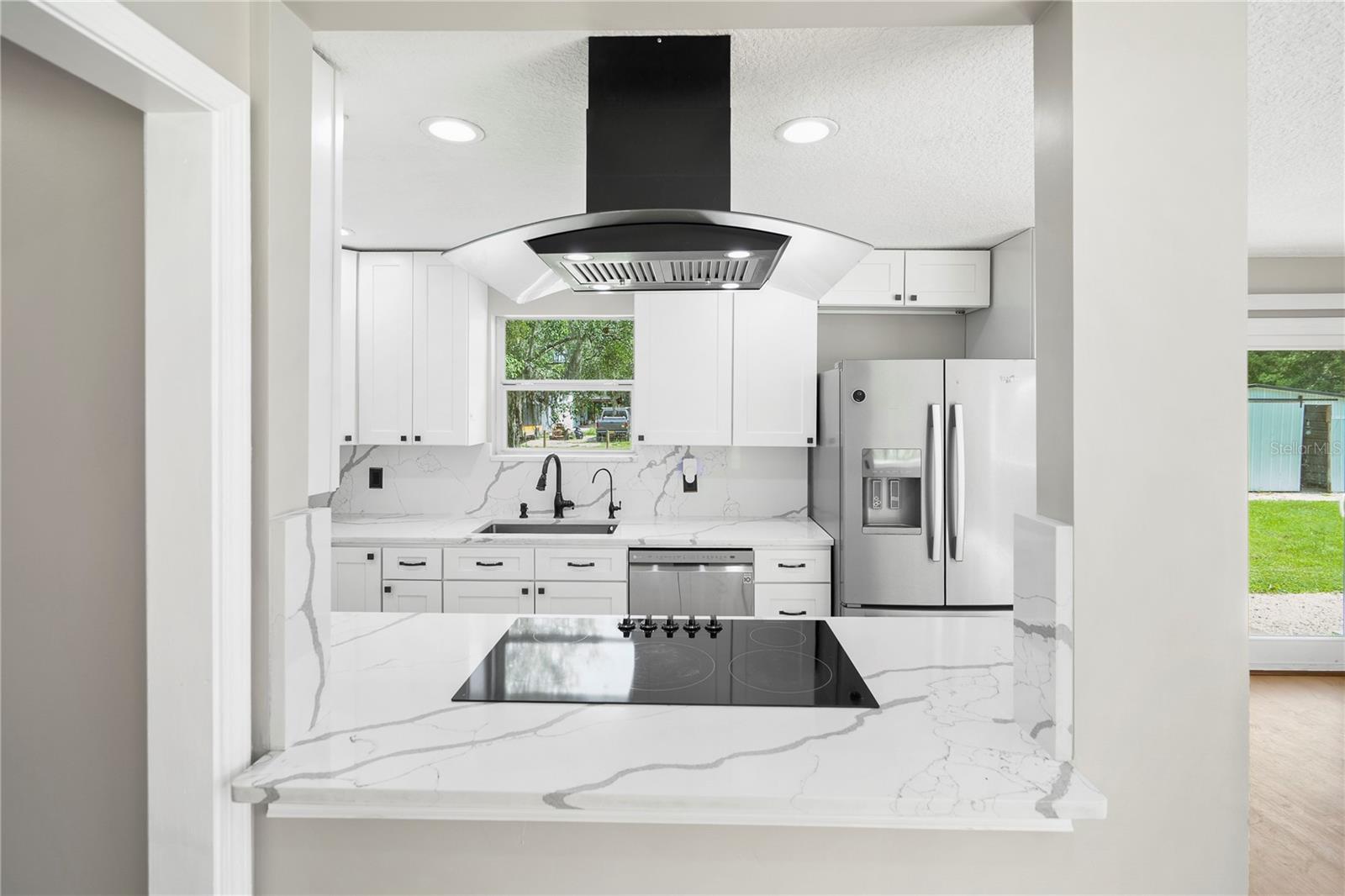 Single Family Residence in JACKSONVILLE FL 635 HARRISON STREET 12.jpg