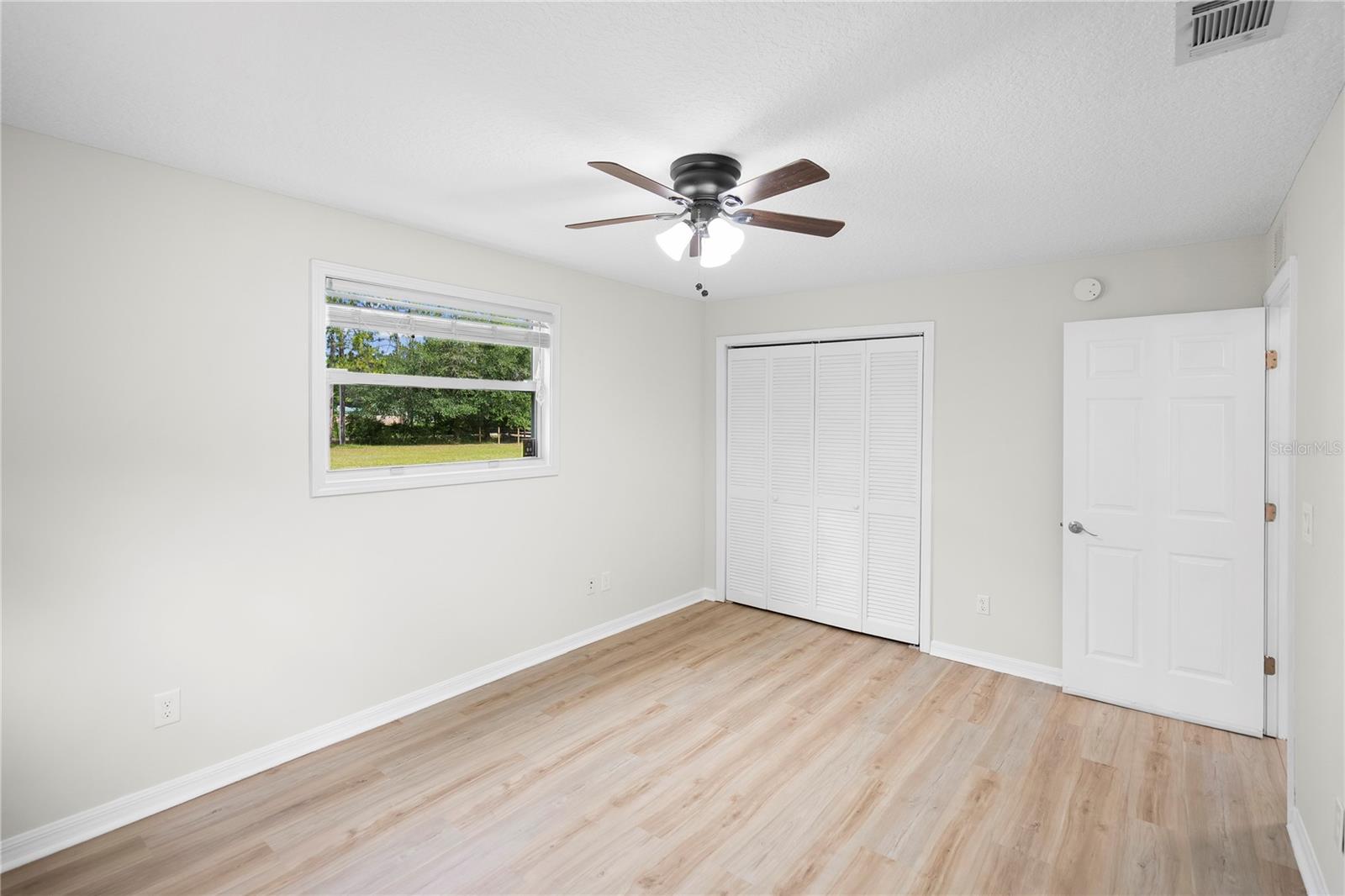 Single Family Residence in JACKSONVILLE FL 635 HARRISON STREET 17.jpg