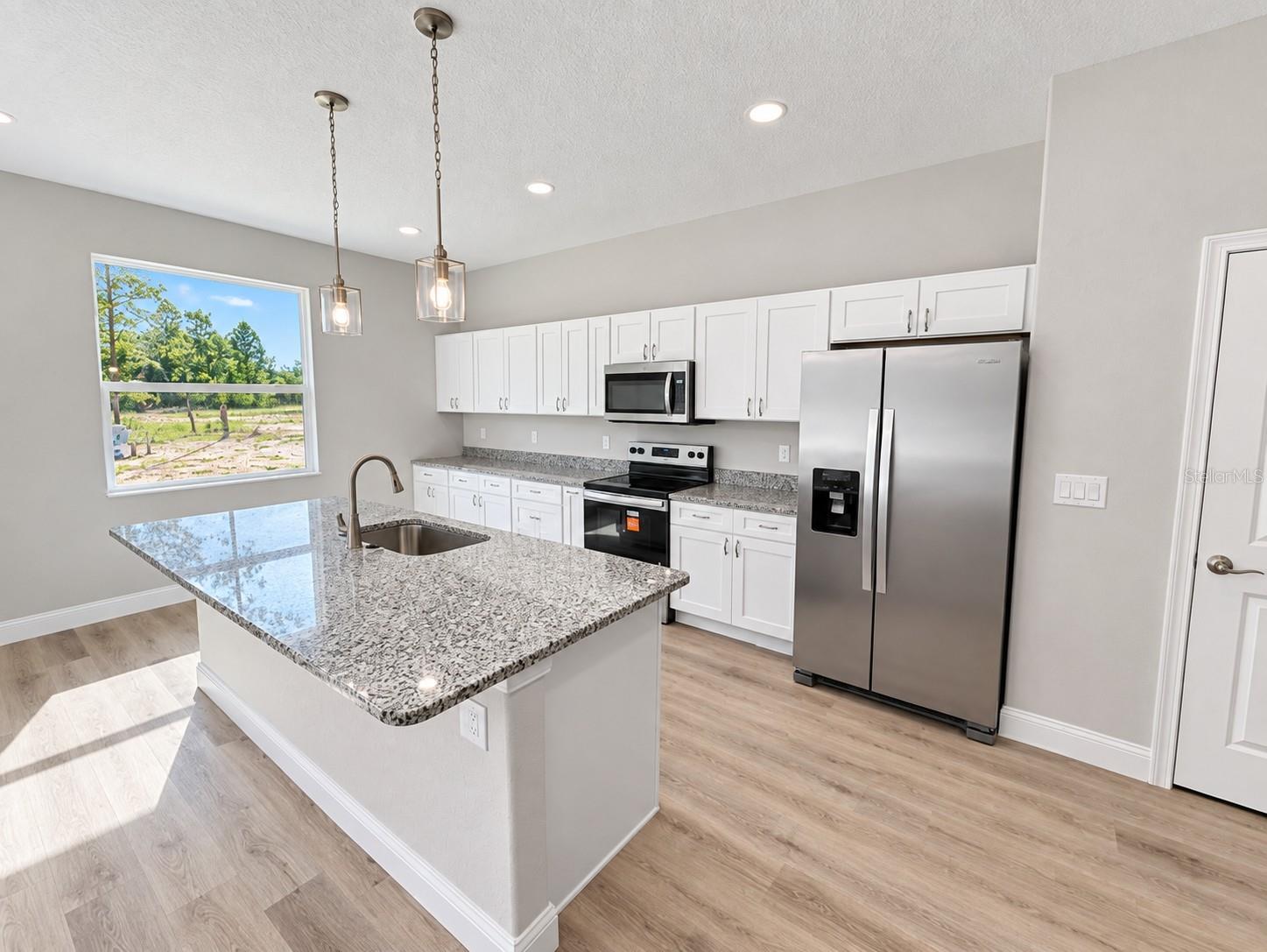 21481 SW Marine Blvd, Dunnellon, FL 34431 photo