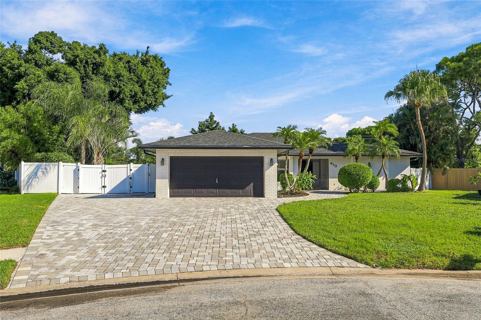 410 72 St, Bradenton, FL 34209