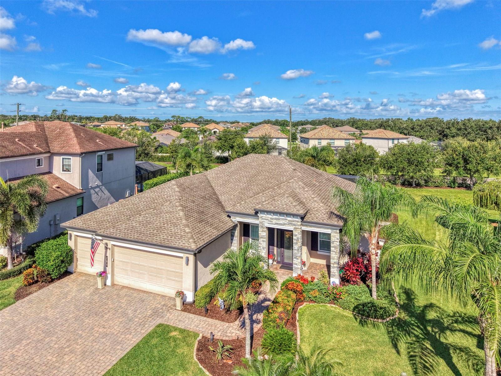 708 Rosemary Cir, Bradenton, FL 34212 photo
