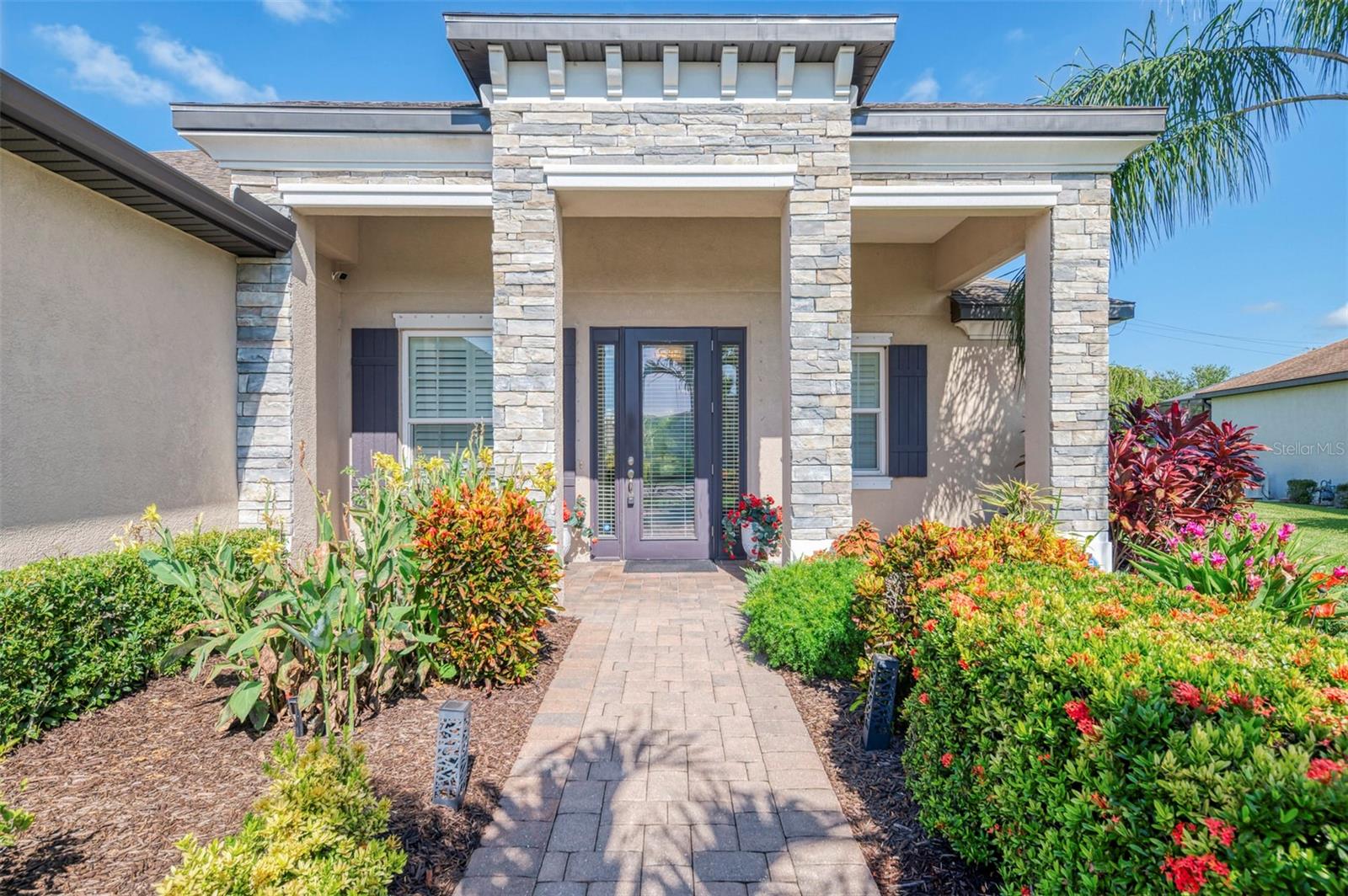 708 Rosemary Cir, Bradenton, FL 34212 photo