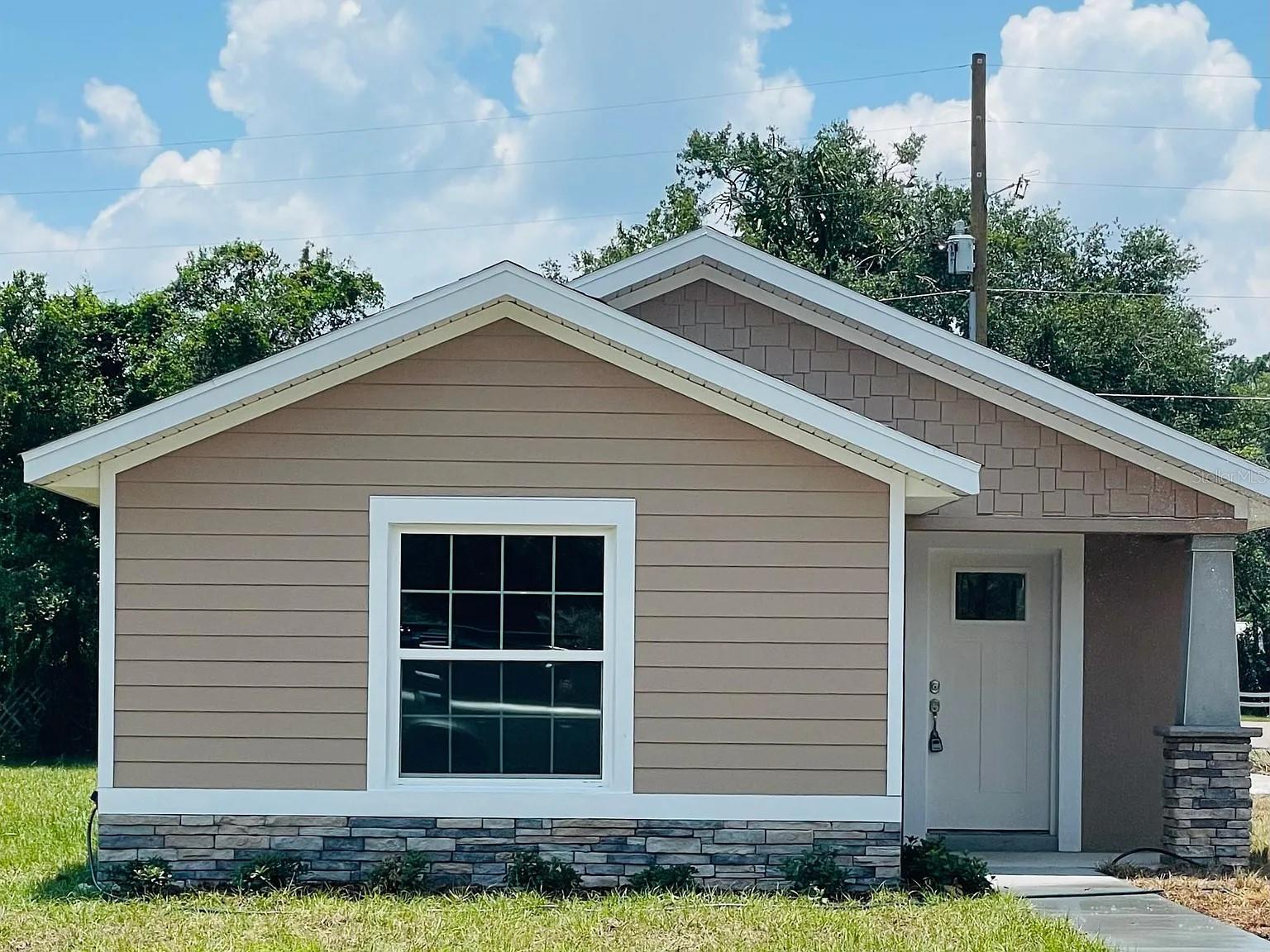 202 Idlewild Ave, Eustis, FL 32726