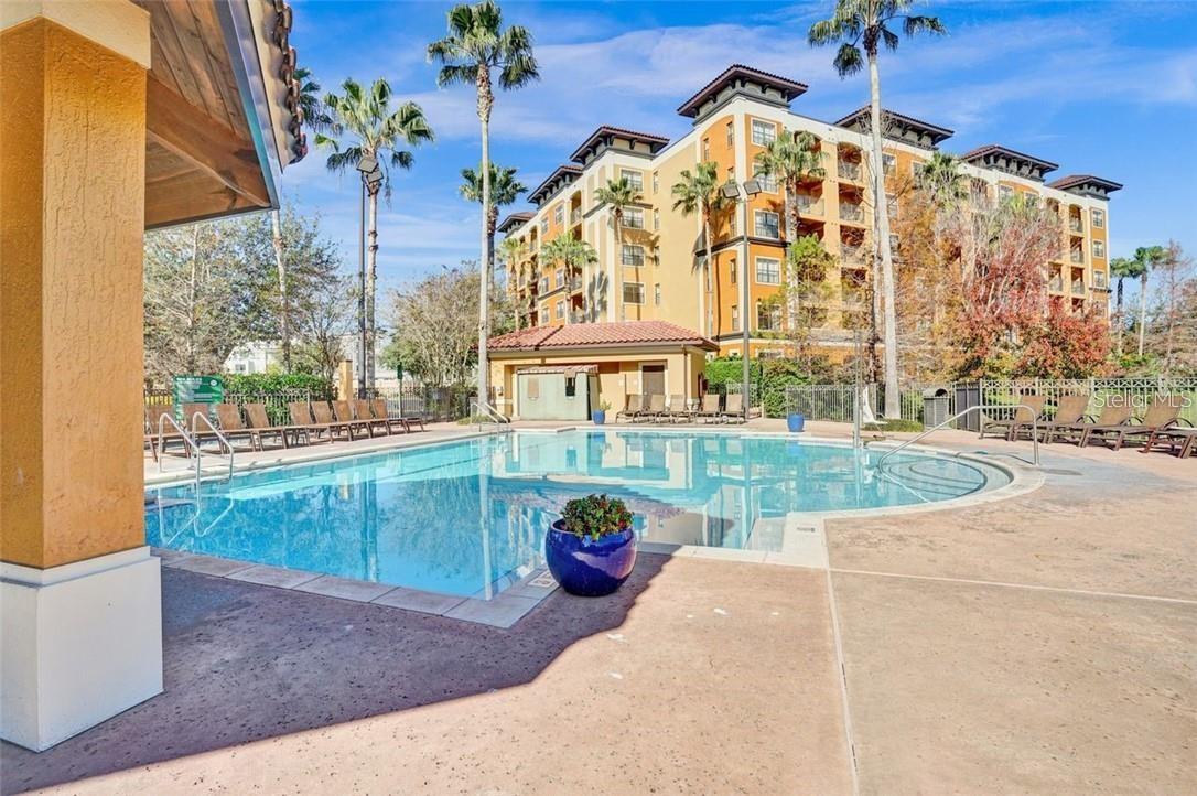 12527 Floridays Resort Dr #512 E, Orlando, FL 32821 photo