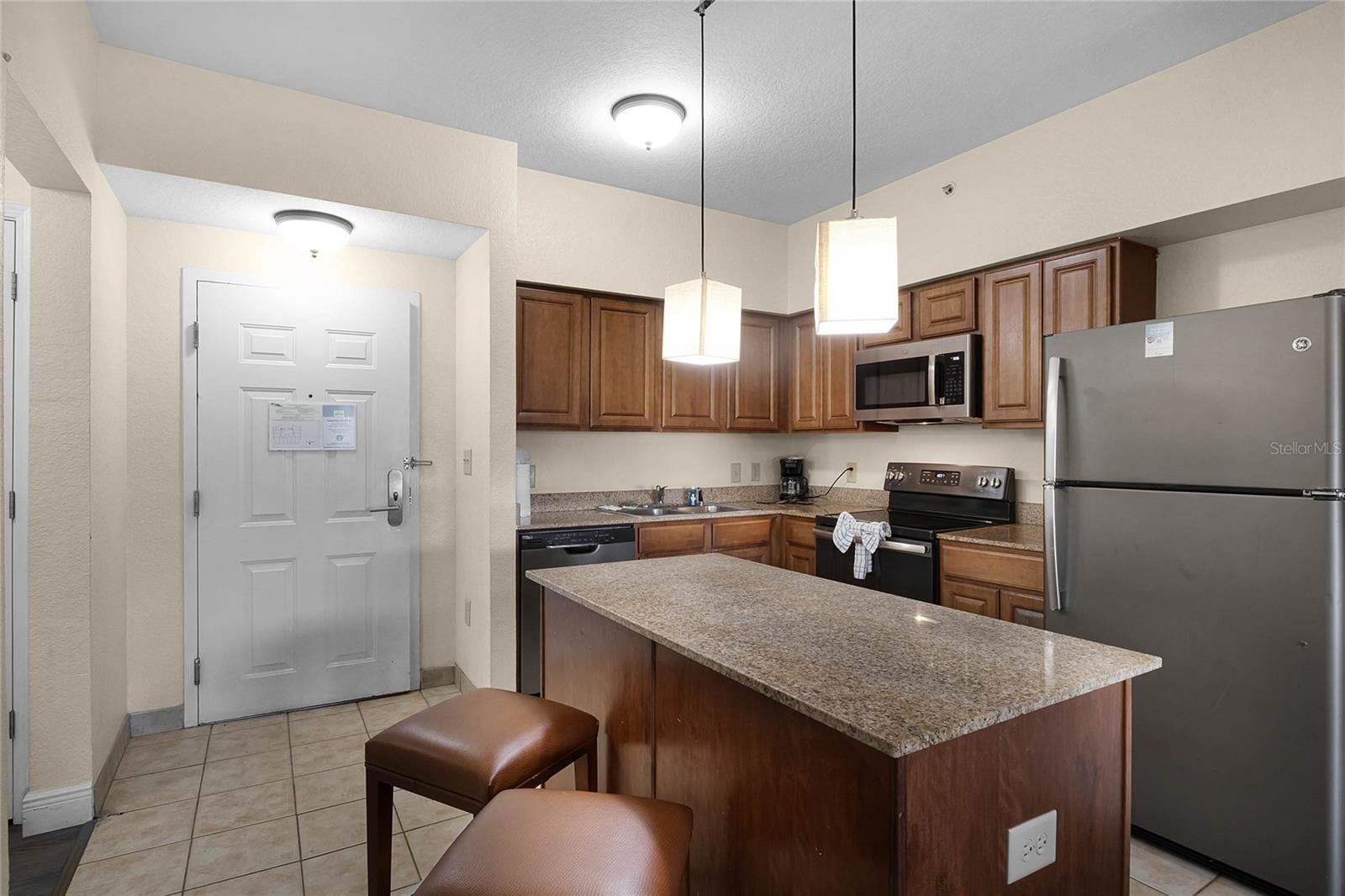 12527 Floridays Resort Dr #512 E, Orlando, FL 32821 photo