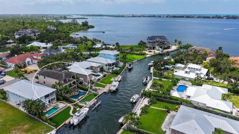 Single Family Residence in SARASOTA FL 7760 HOLIDAY DRIVE.jpg