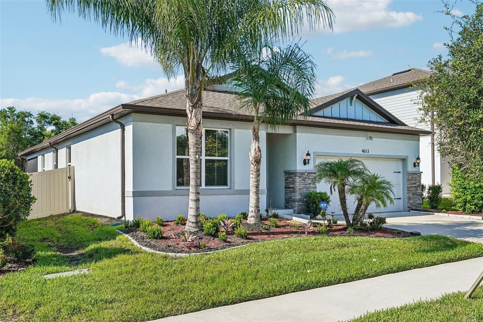 4613 Dover Bluff Ct, Valrico, FL 33594 photo