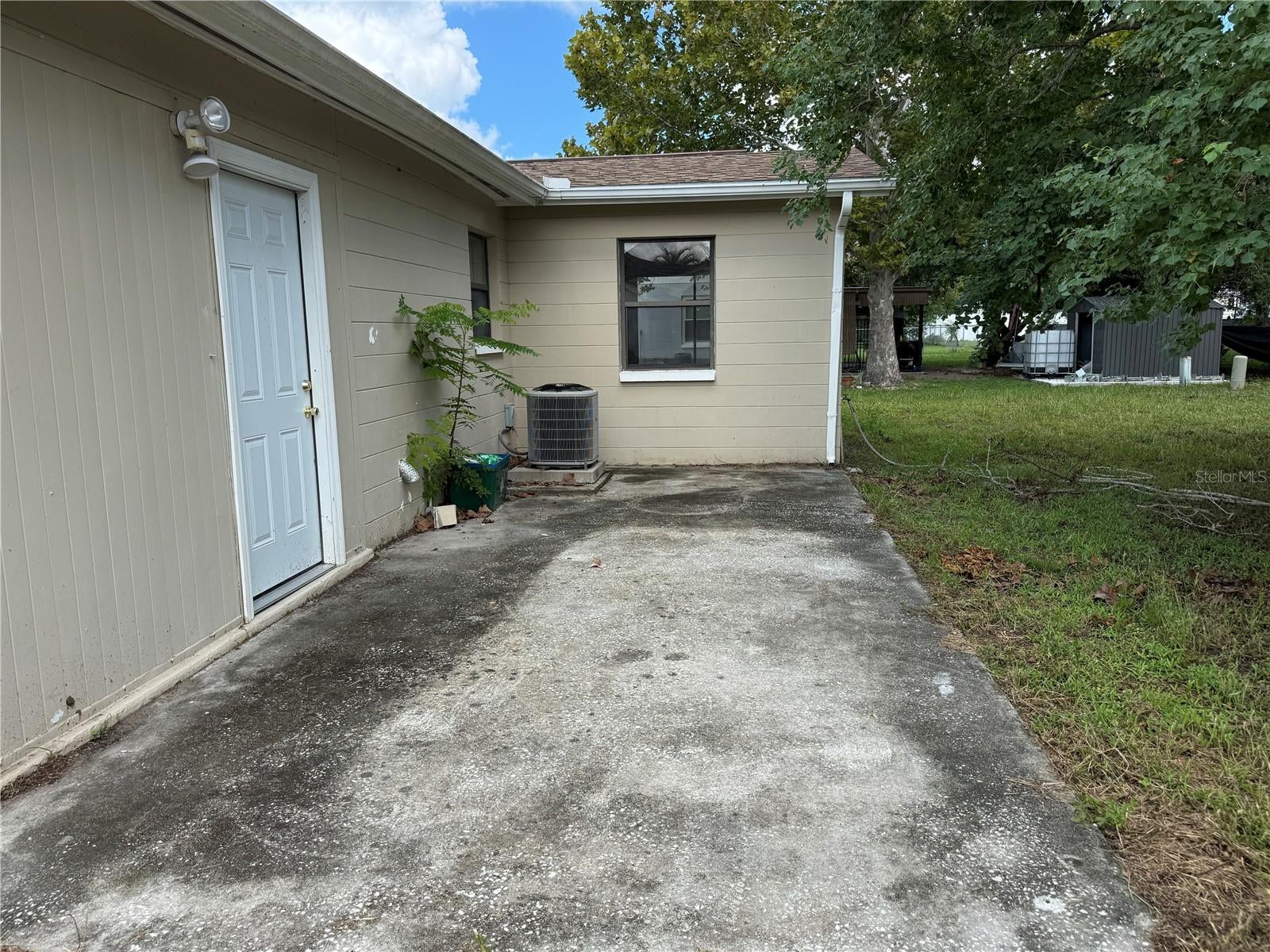 9309 Carthage Rd, Spring Hill, FL 34608 photo