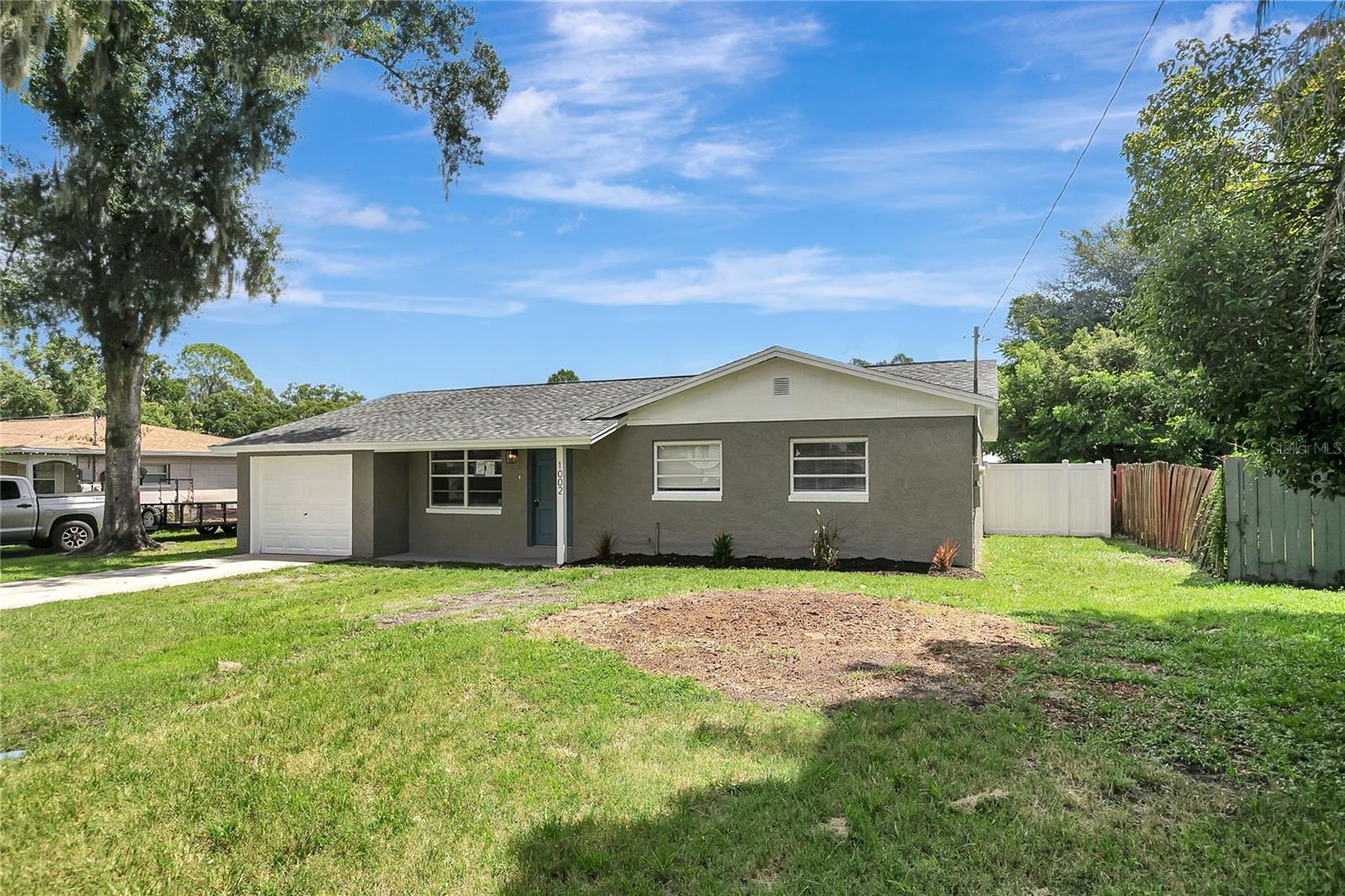 1002 N Bracewell Dr, Plant City, FL 33563 photo