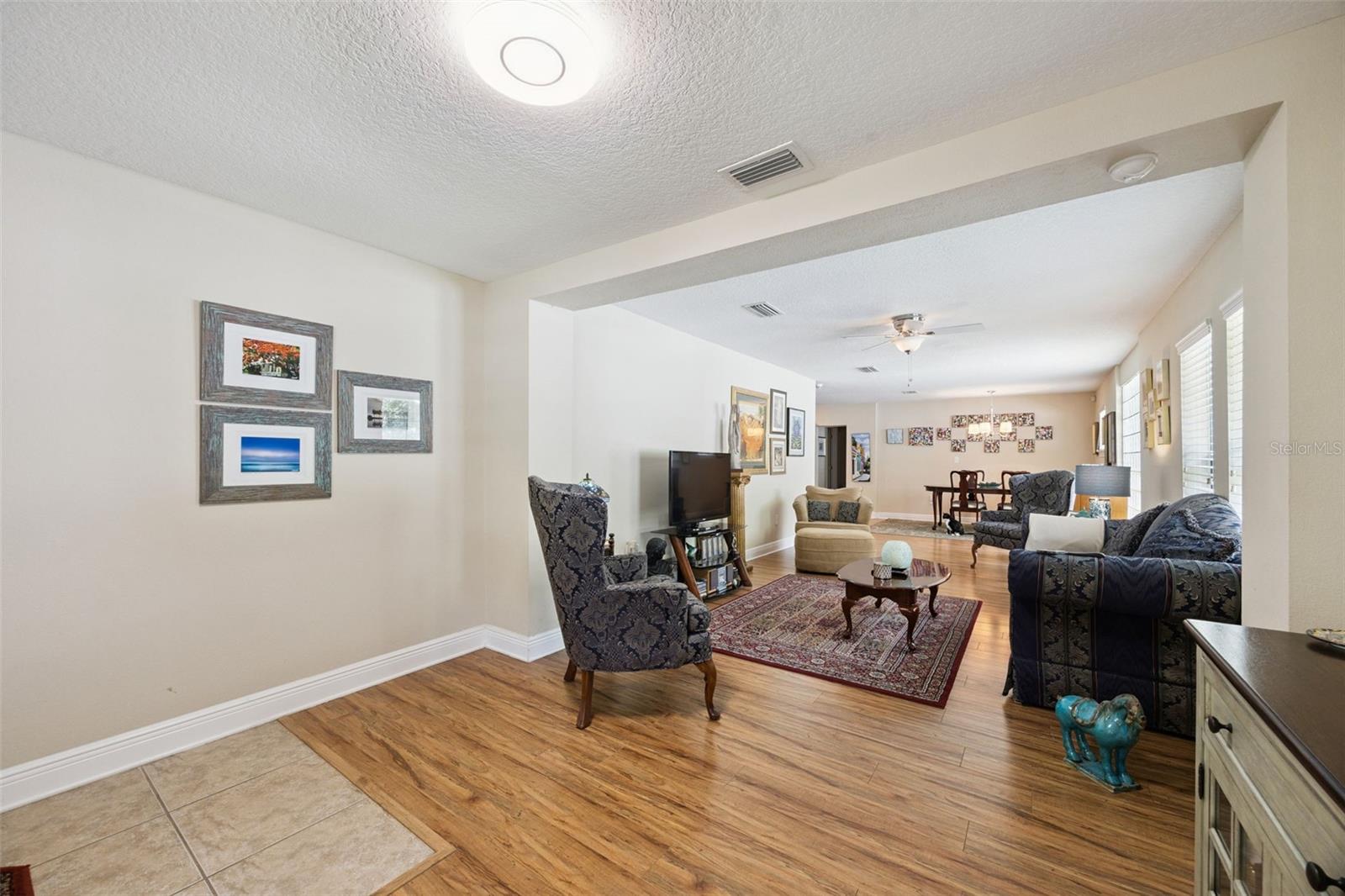 2109 E Grant Ave, Orlando, FL 32806 photo