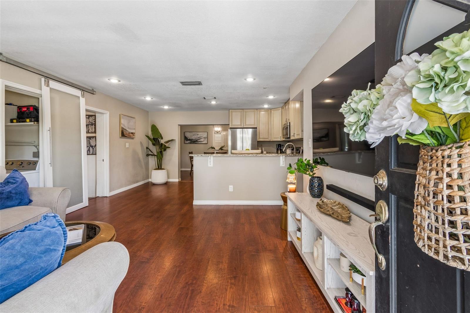11307 North Blvd, Tampa, FL 33612 photo