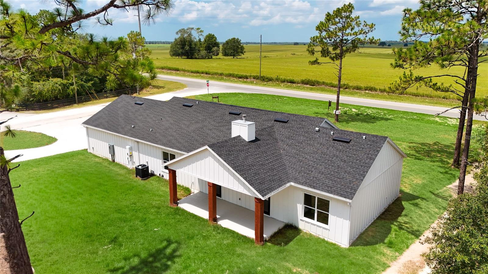 13989 SW 89 St, Dunnellon, FL 34432 photo