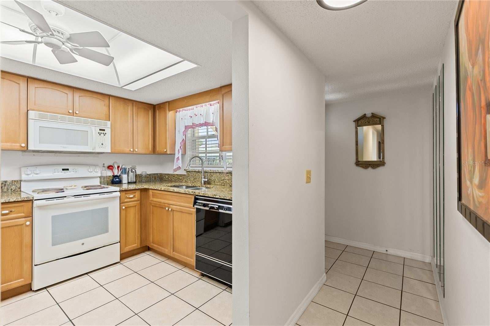 942 Capri Isles Blvd #105, Venice, FL 34292 photo
