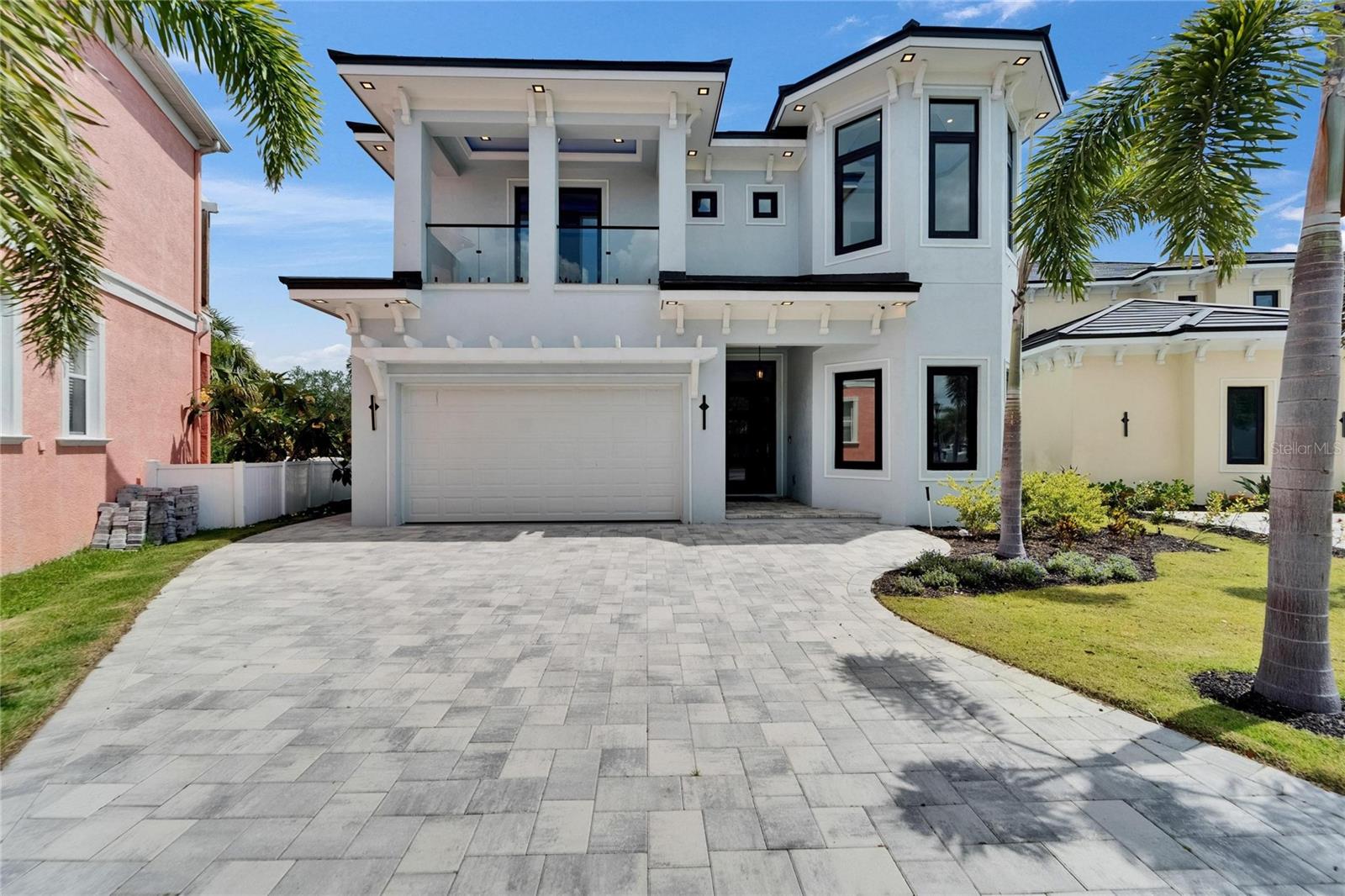 6520 Simone Shores Cir, Apollo Beach, FL 33572