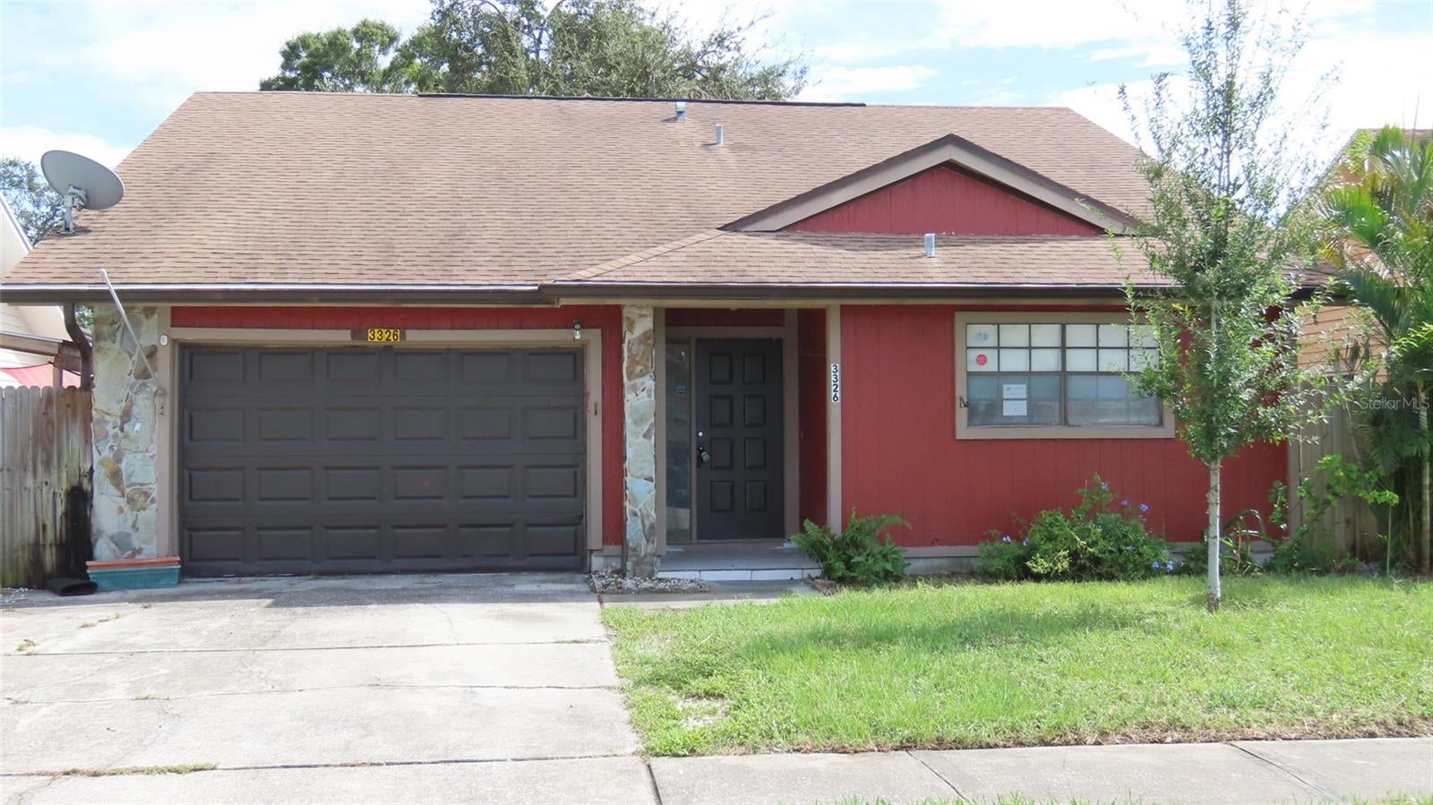 3326 Whispering Dr, Largo, FL 33771