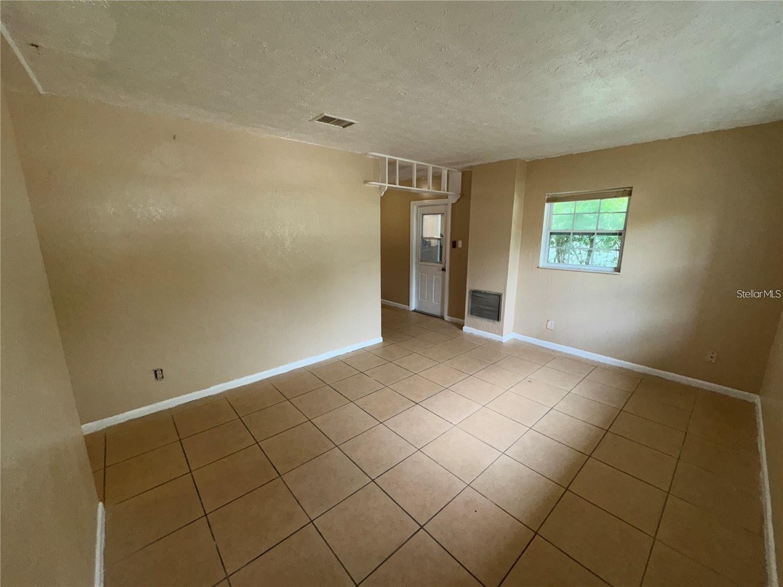 3011 E Flora St, Tampa, FL 33610 photo