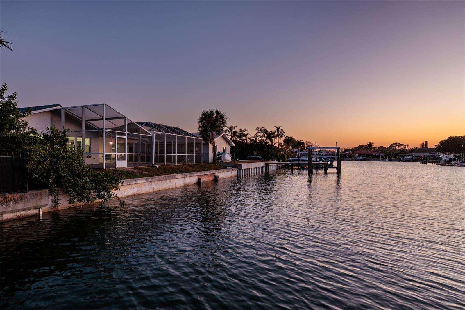 1985 Michigan Ave, Saint Petersburg, FL 33703 photo