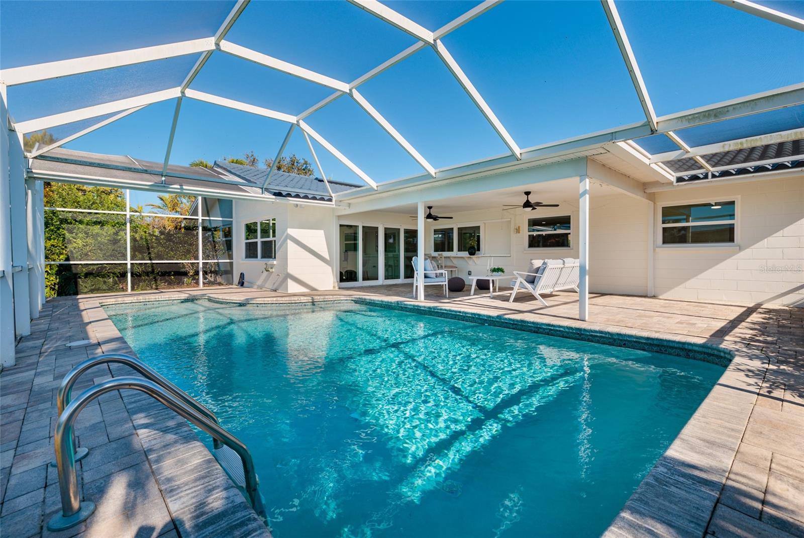 1985 Michigan Ave, Saint Petersburg, FL 33703 photo