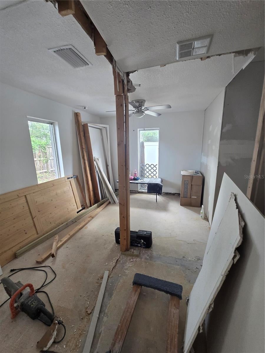 908 Grand Central St, Clearwater, FL 33756 photo