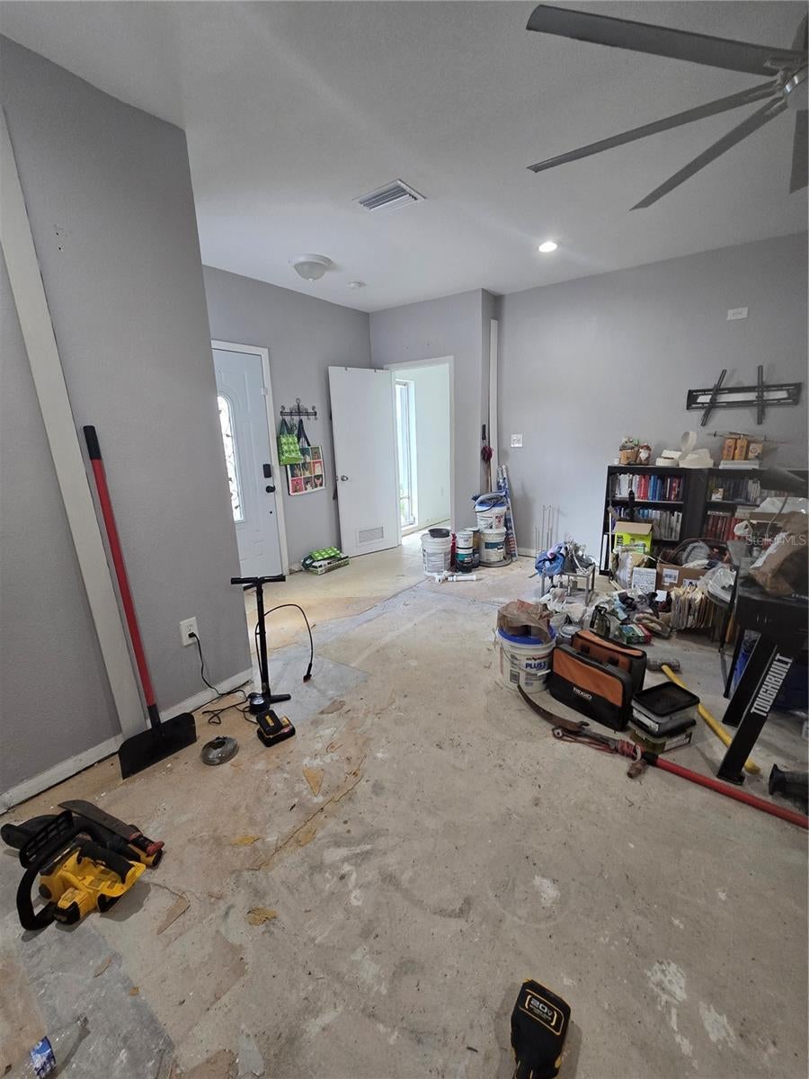 908 Grand Central St, Clearwater, FL 33756 photo