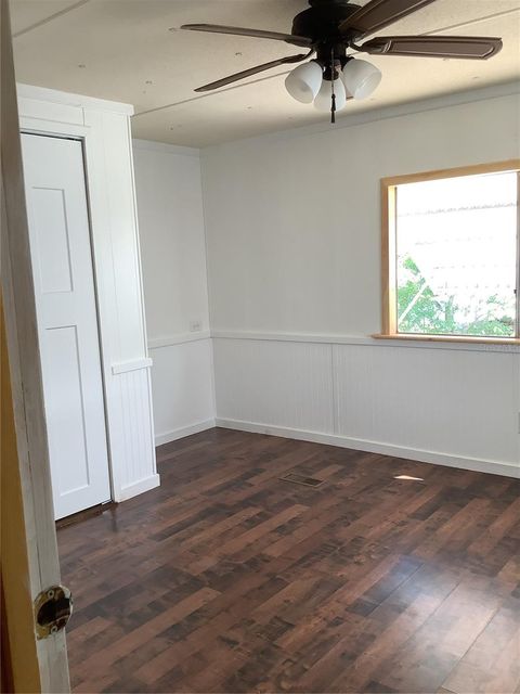 Manufactured Home in DADE CITY FL 34928 HAWKIOWA ROAD 31.jpg