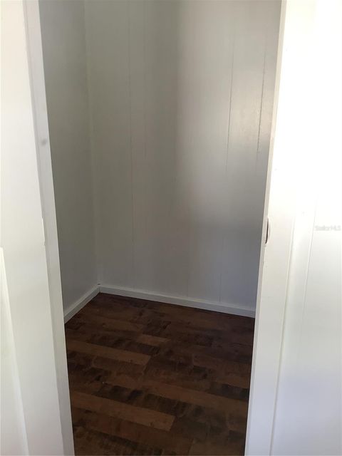 Manufactured Home in DADE CITY FL 34928 HAWKIOWA ROAD 43.jpg