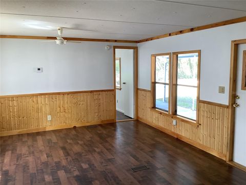 Manufactured Home in DADE CITY FL 34928 HAWKIOWA ROAD 22.jpg