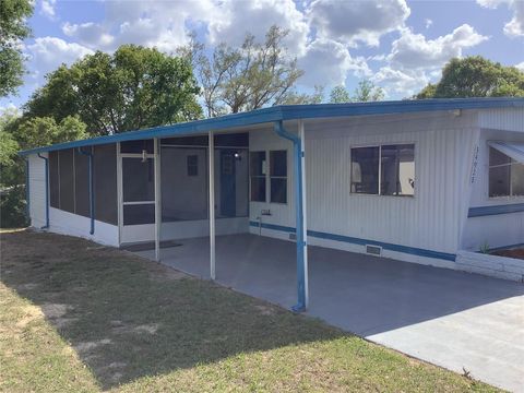 Manufactured Home in DADE CITY FL 34928 HAWKIOWA ROAD 13.jpg