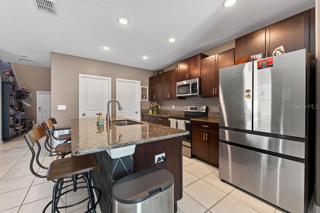2148 Shining Azul Way, Lutz, FL 33558 photo