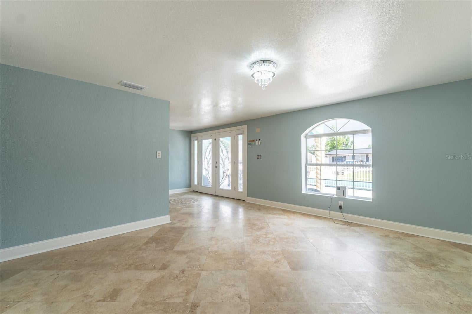 4540 W Jean St, Tampa, FL 33614 photo
