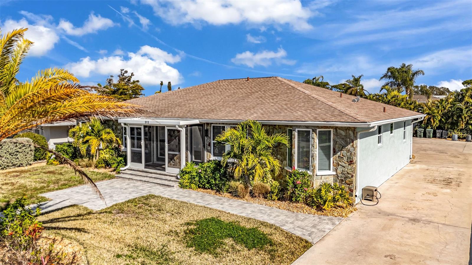 312 Bayshore Rd, Nokomis, FL 34275 photo