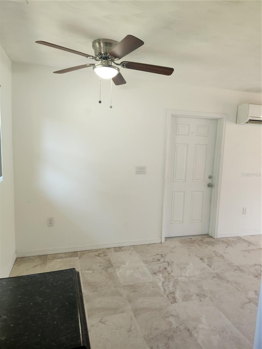 232 E Washingtonia St, Lake Placid, FL 33852 photo