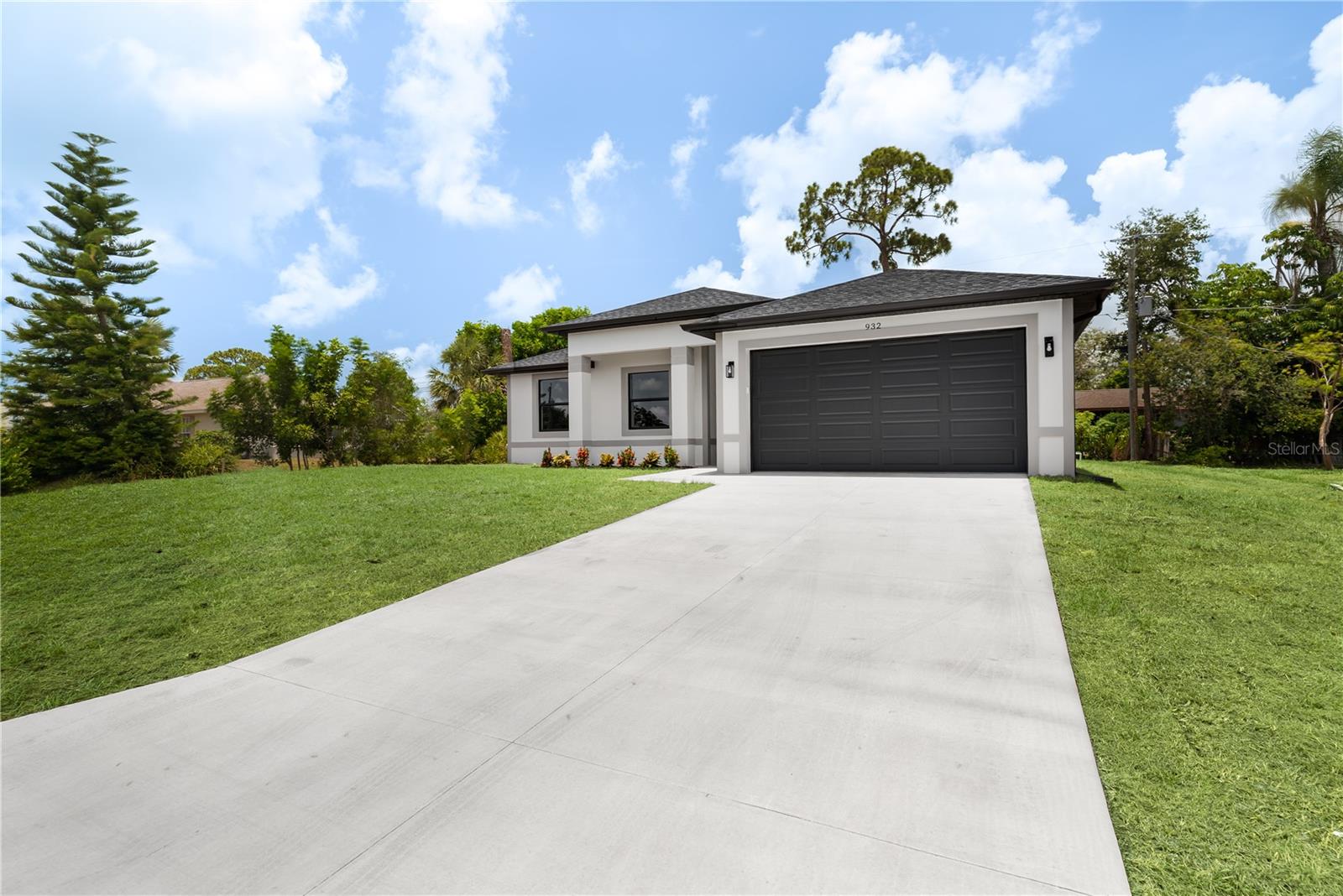 923 Cumberland Rd, Venice, FL 34293 photo