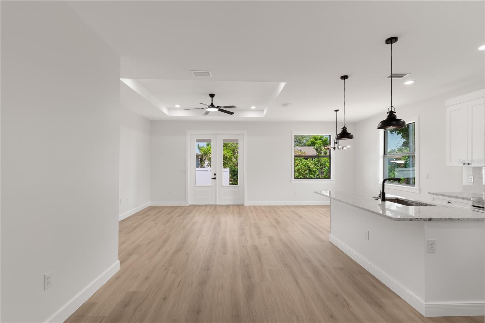923 Cumberland Rd, Venice, FL 34293 photo