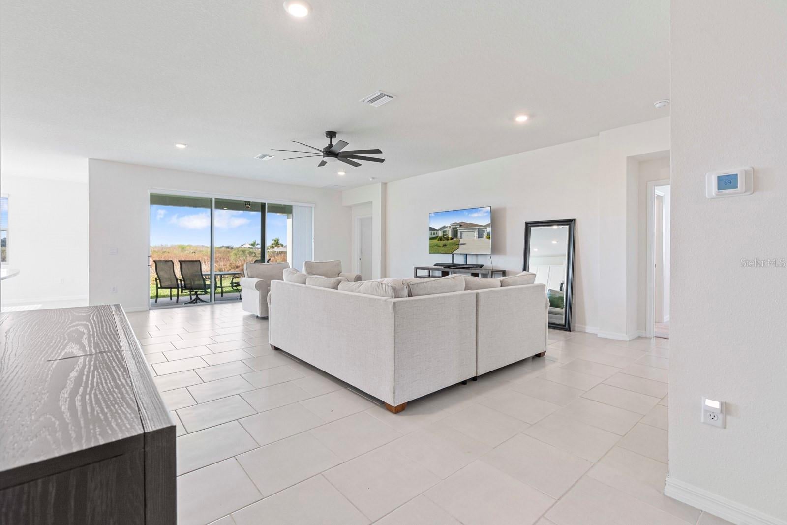 3507 Golden Wheat Ln, Plant City, FL 33565 photo