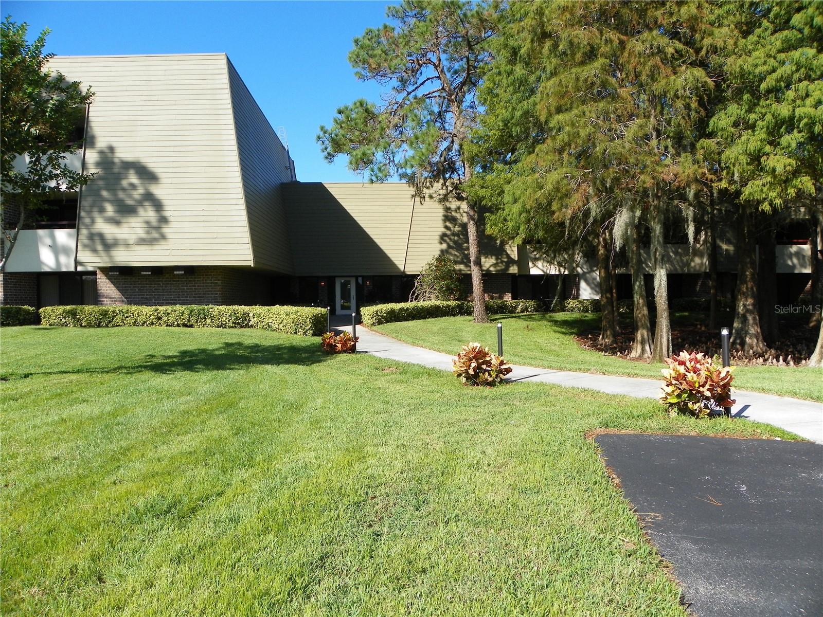 36750 Us Highway 19, Palm Harbor, FL 34684