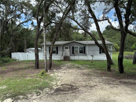 Manufactured Home in DADE CITY FL 4319 POCAHONTAS DRIVE.jpg