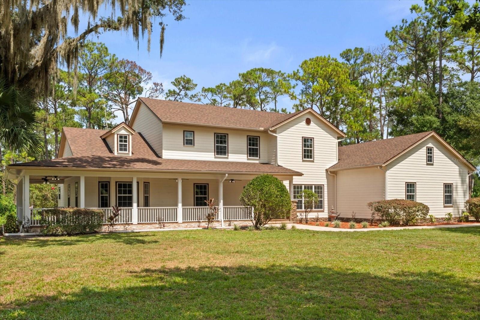 27012 Grand Oak Ln, Tavares, FL 32778 photo