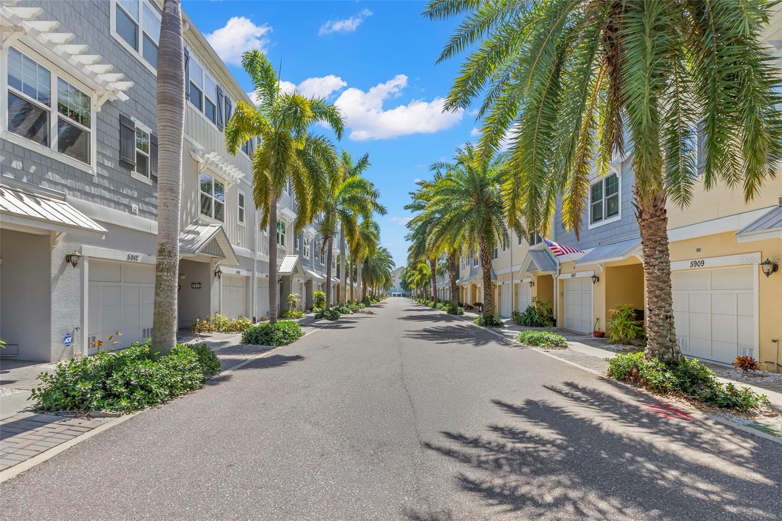 5918 Anchorage Way, Saint Petersburg, FL 33712 photo