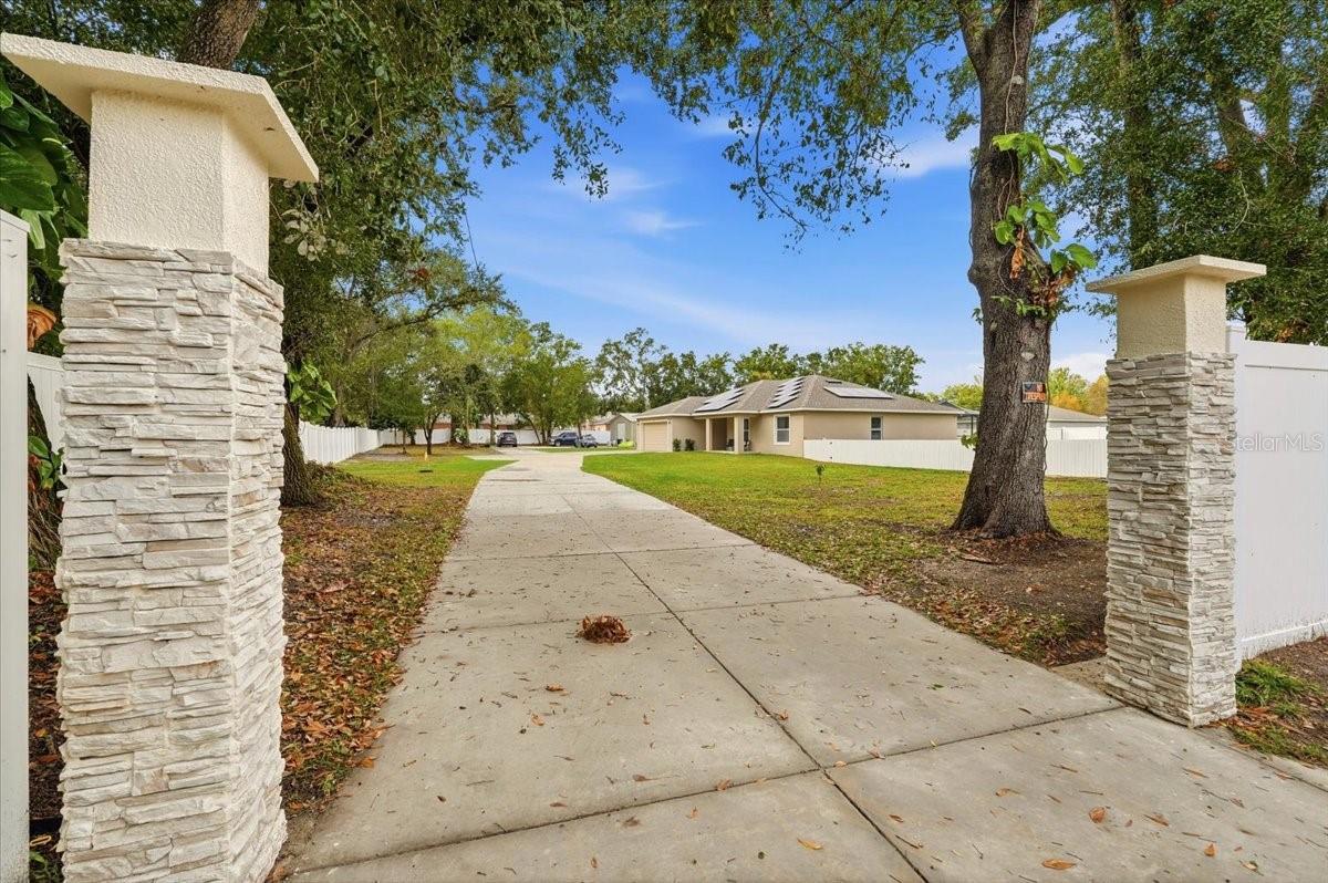 31 Morgan St, Auburndale, FL 33823 photo