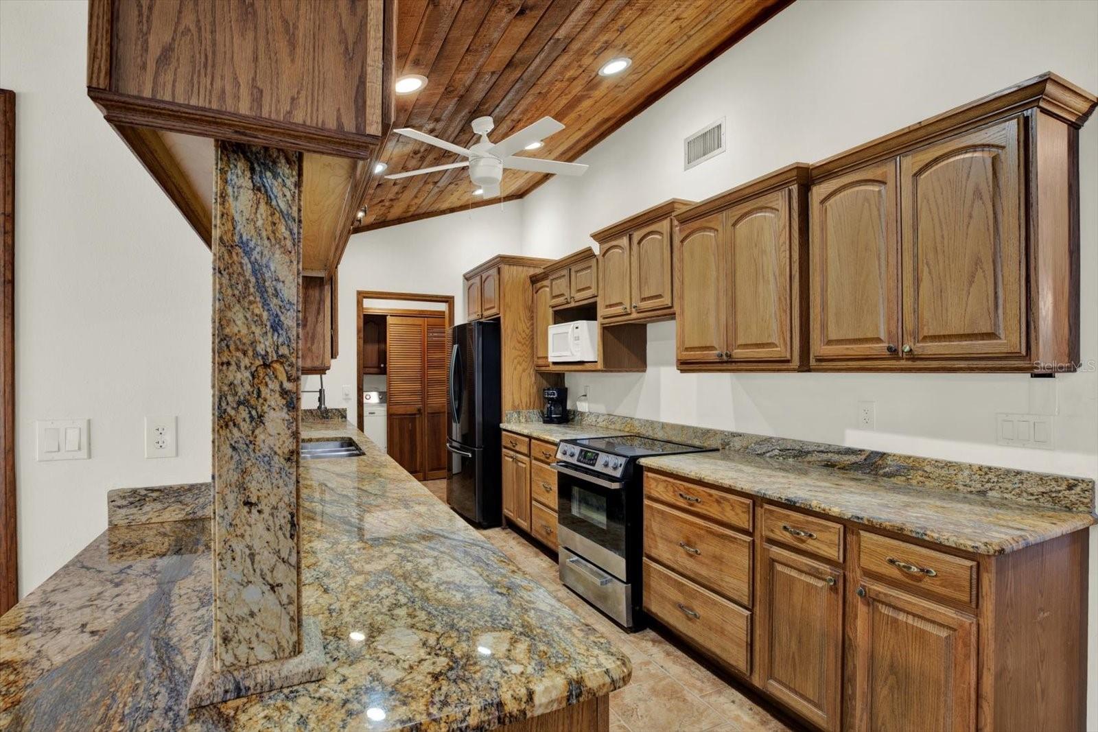 11251 Salina St, Brooksville, FL 34614 photo
