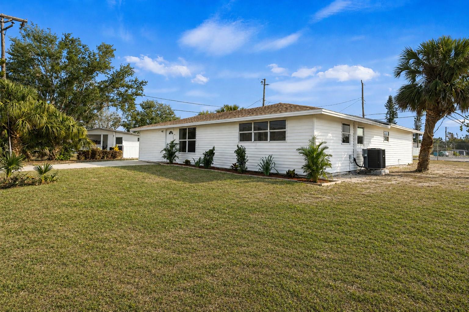 6211 Cornell Rd, Bradenton, FL 34207 photo